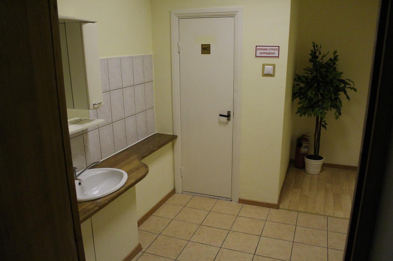 Rooms For Rent On Vokzal Brest Exteriör bild