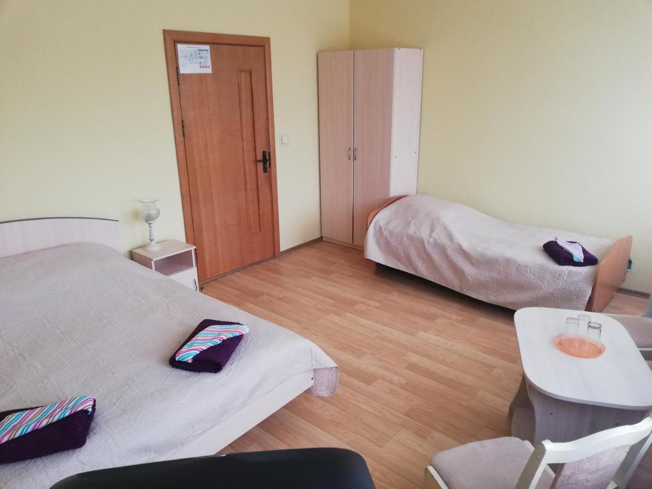Rooms For Rent On Vokzal Brest Exteriör bild